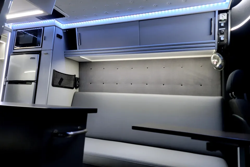 Moonbean, Sprinter Adventure Van 2022