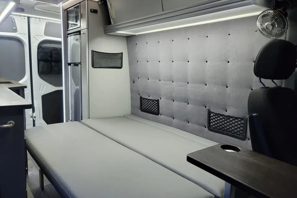 Moonbean, Sprinter Adventure Van 2022