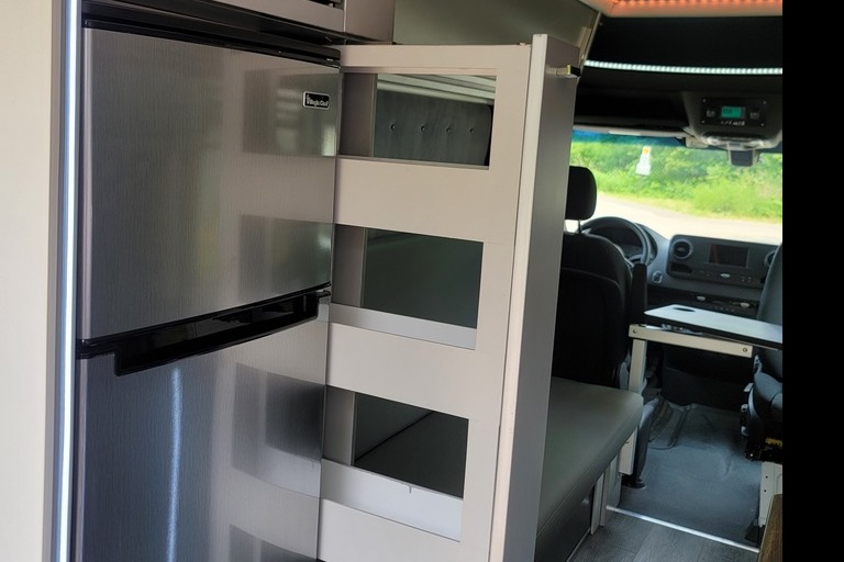 Moonbean, Sprinter Adventure Van 2022