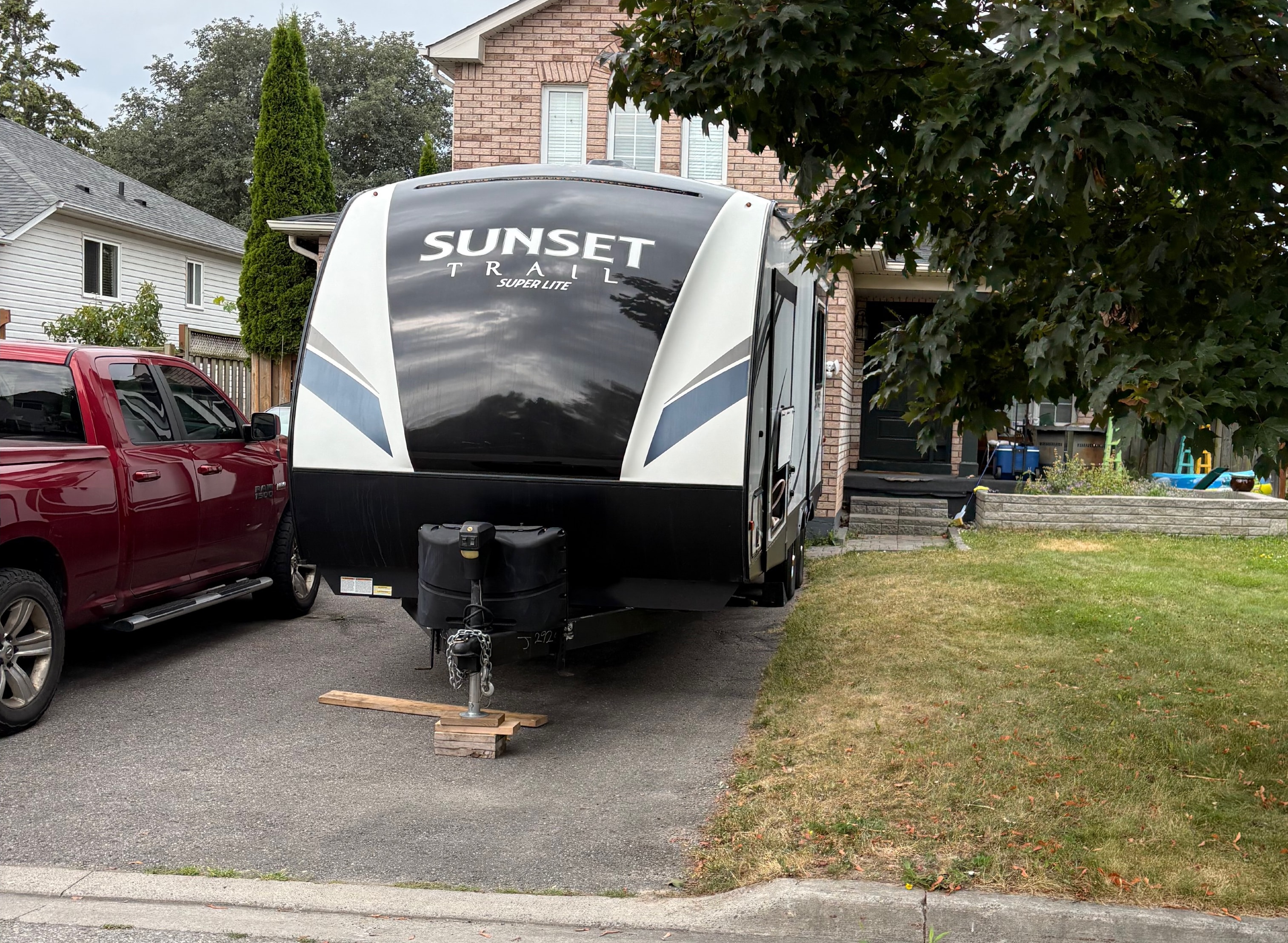 Darryl and Tieran’s Crossroads 250rk Travel Trailer