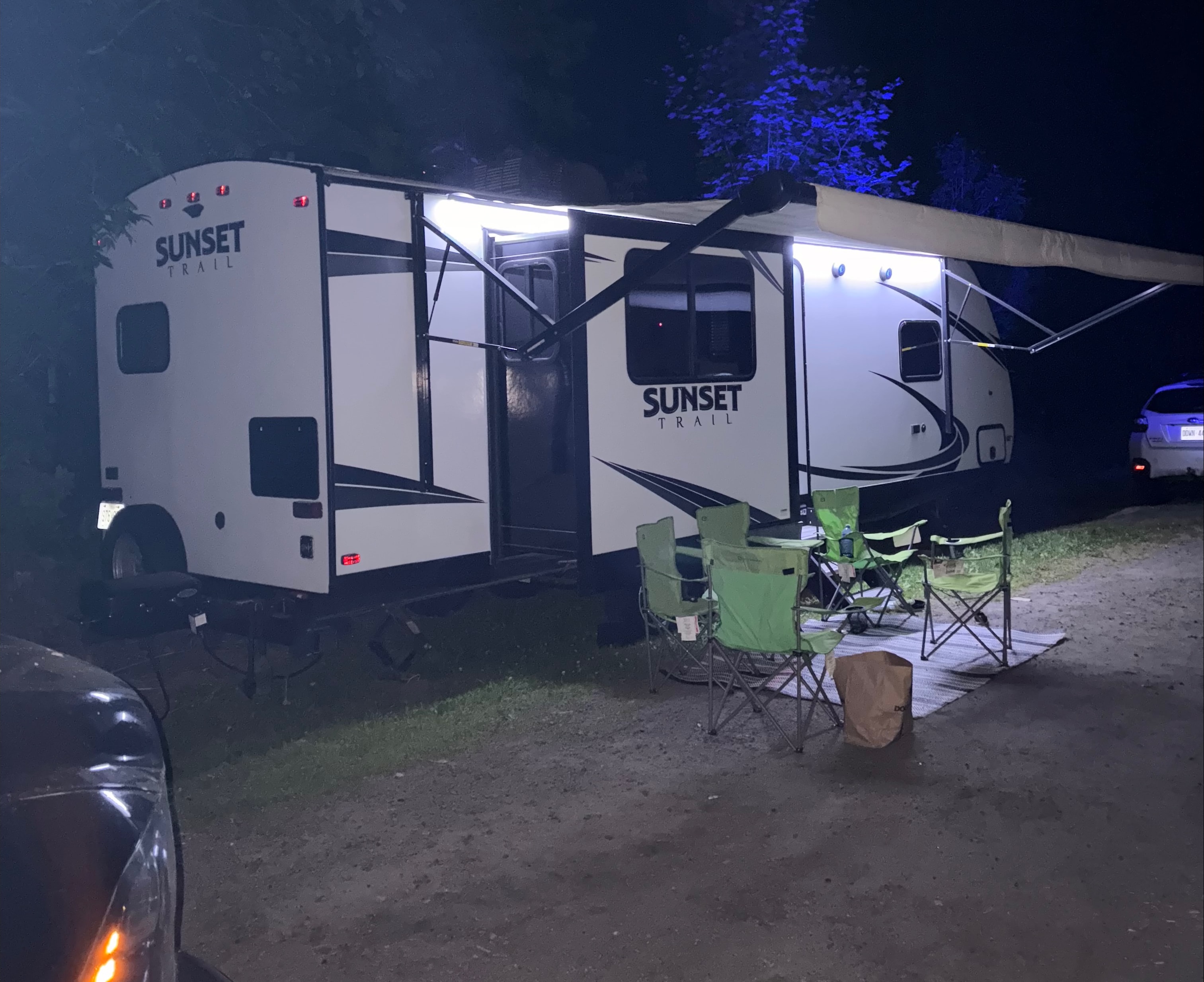 Darryl and Tieran’s Crossroads 250rk Travel Trailer