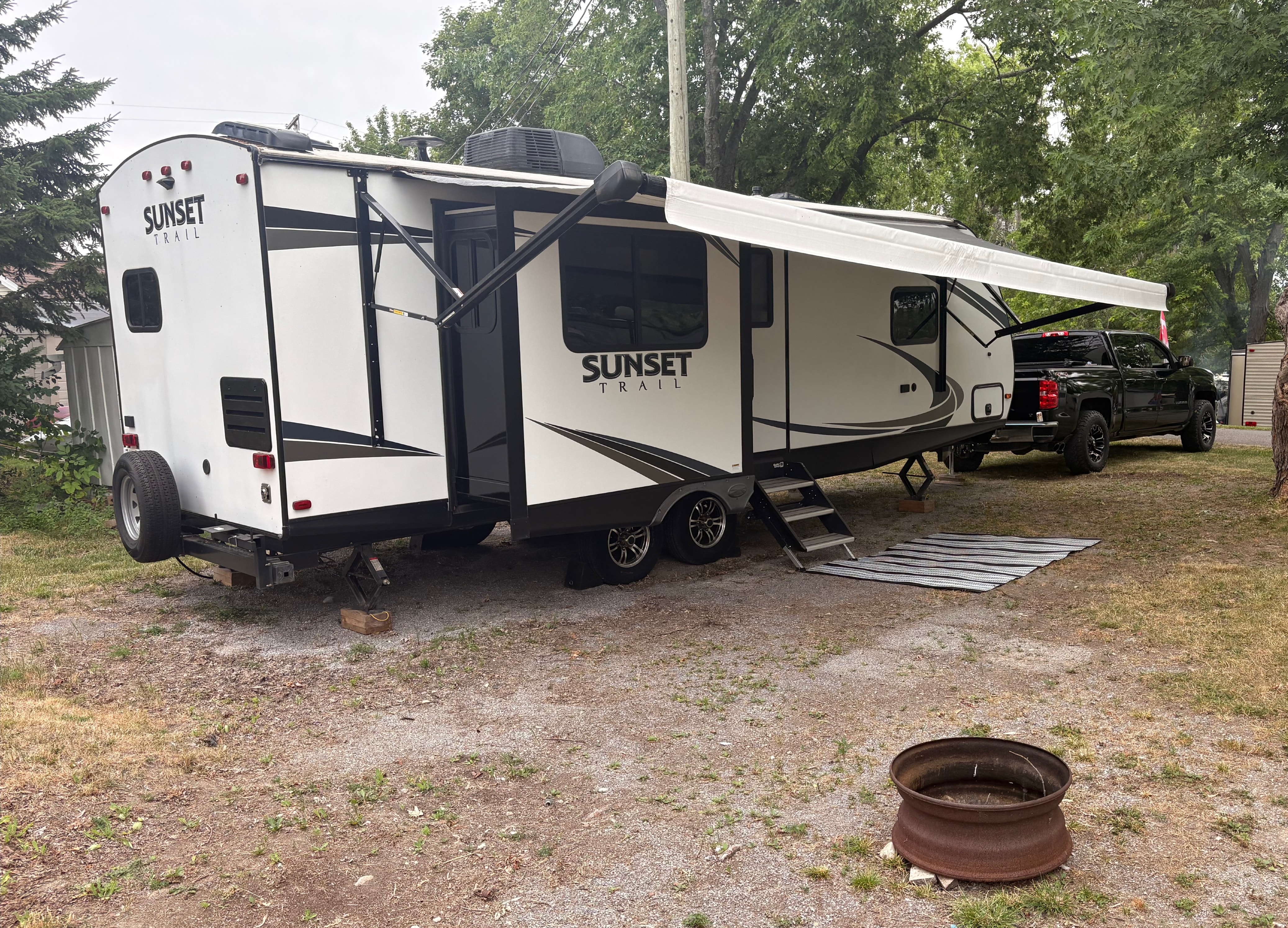 Darryl and Tieran’s Crossroads 250rk Travel Trailer