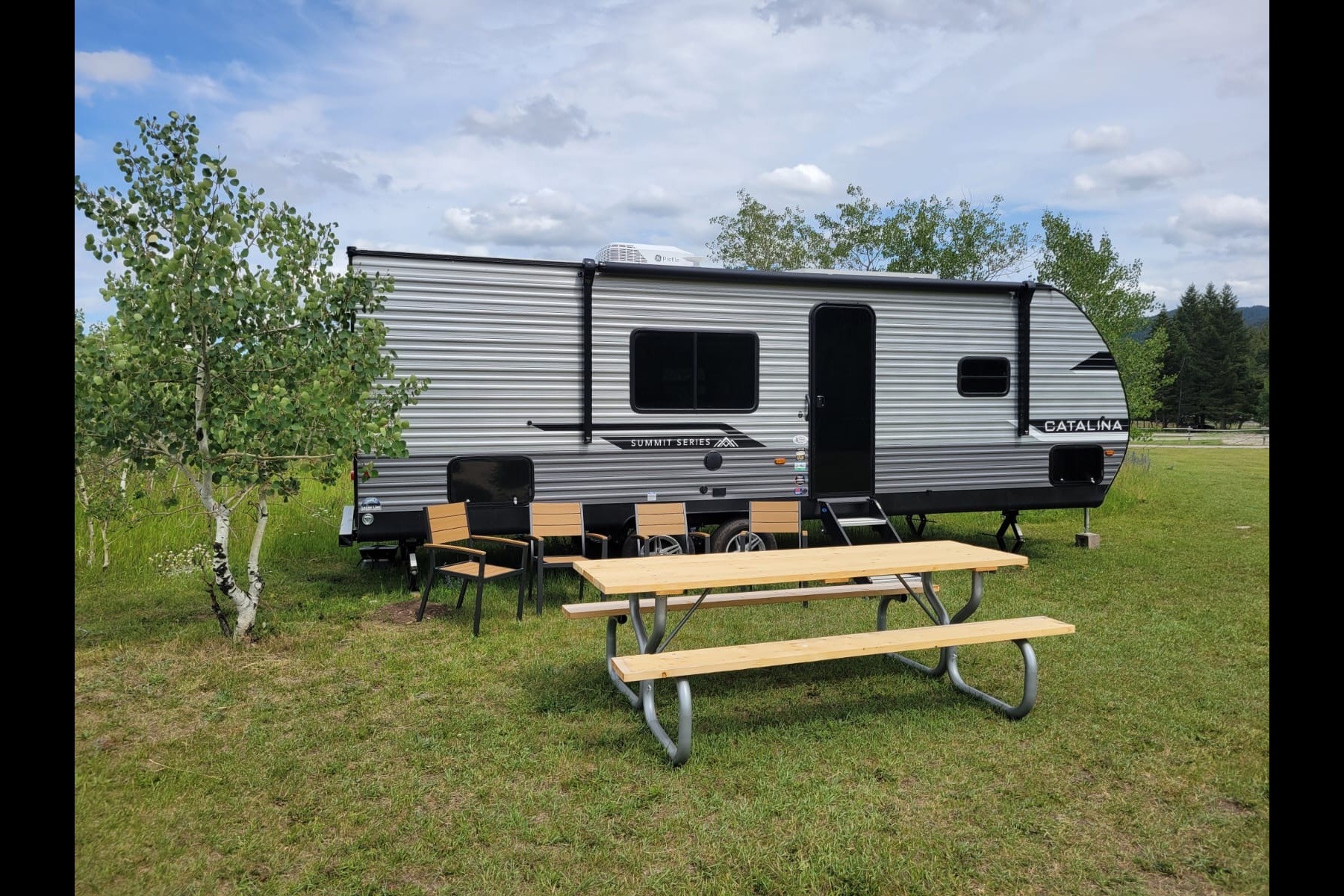 2025 30' Bunk Model Trailer