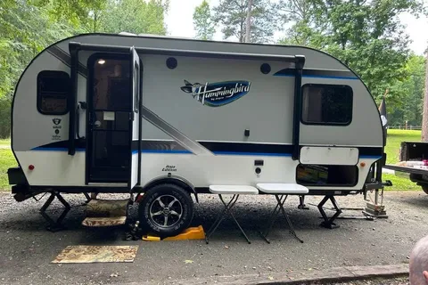 WillyZee’s too old to tent