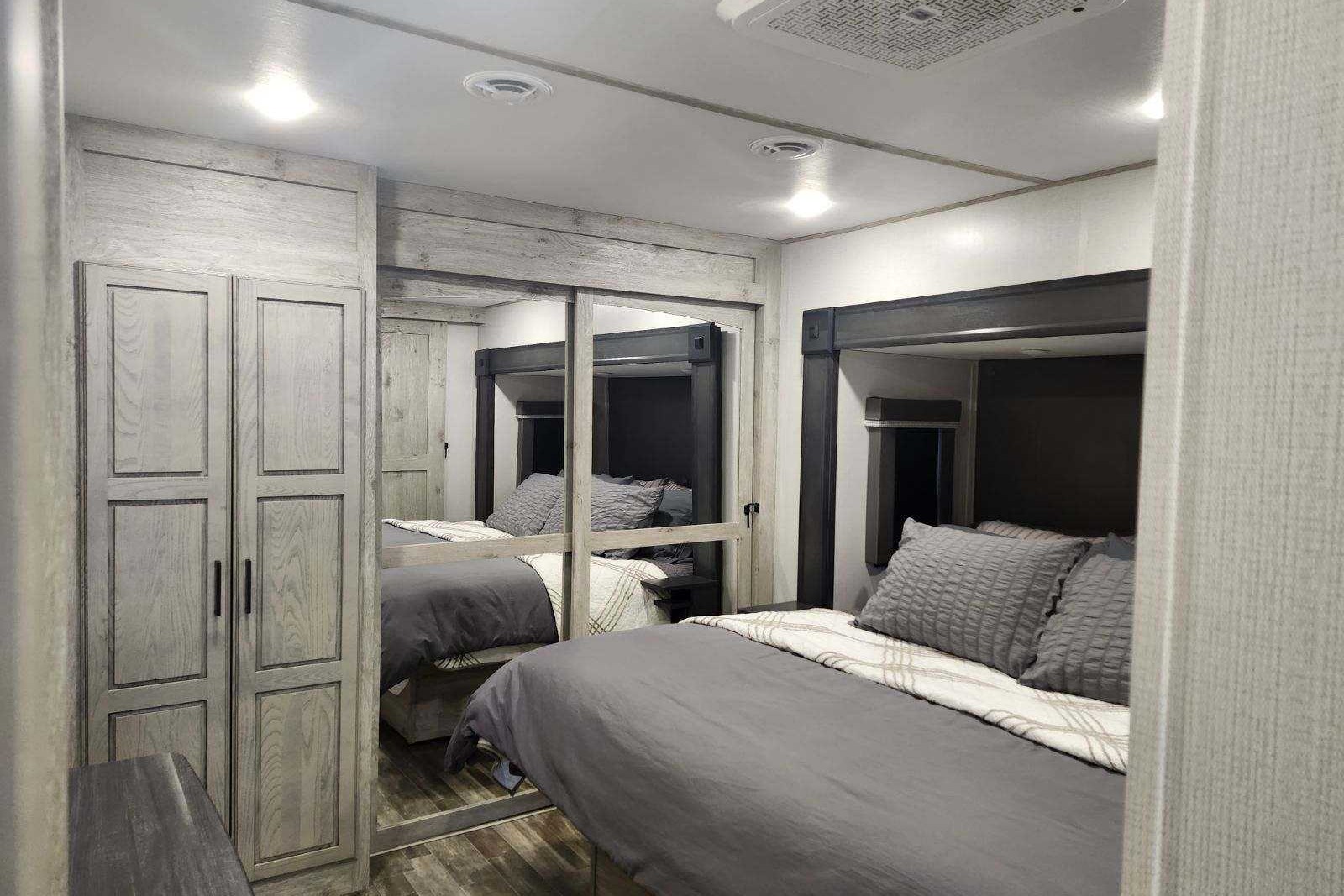 Lawrence's Keystone Avalanche Fifth Wheel