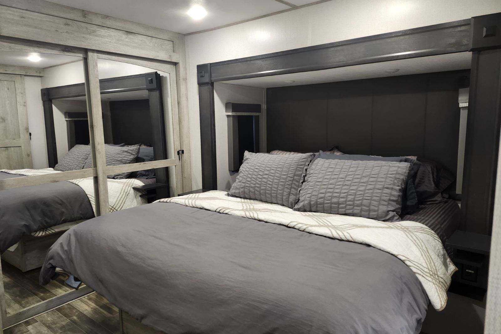 Lawrence's Keystone Avalanche Fifth Wheel
