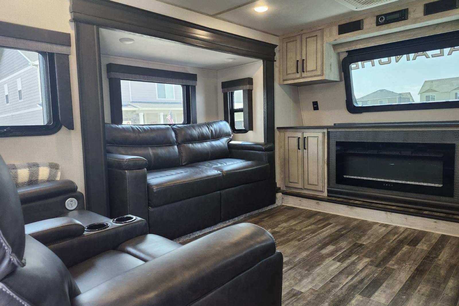 Lawrence's Keystone Avalanche Fifth Wheel