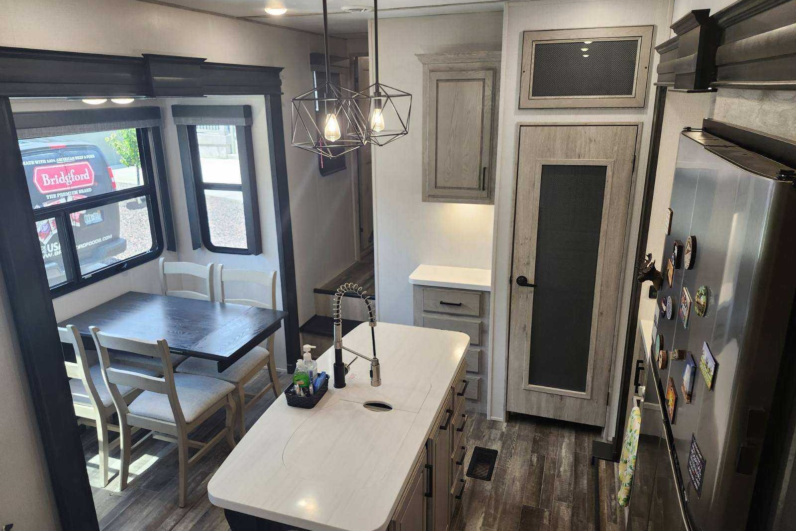 Lawrence's Keystone Avalanche Fifth Wheel