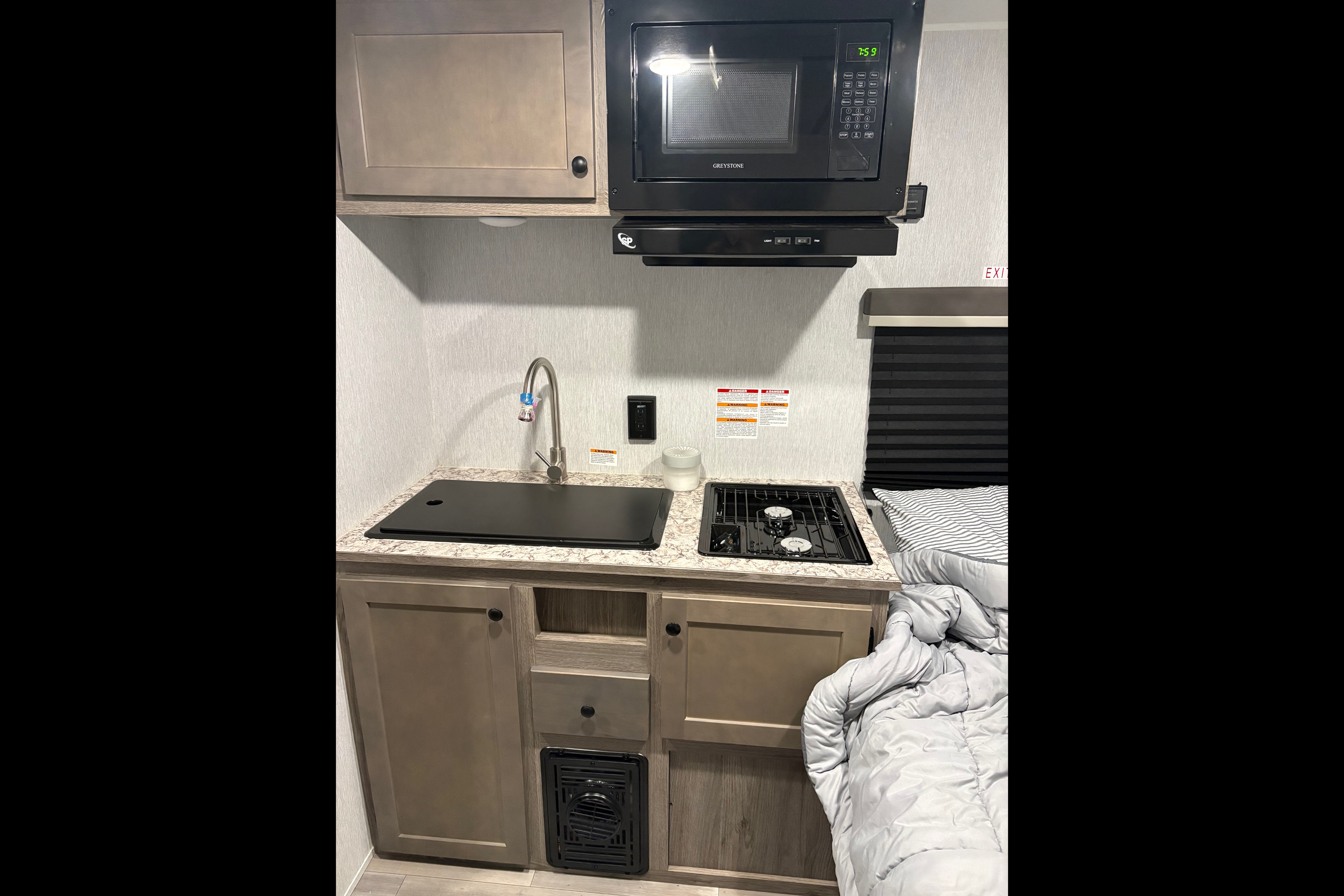 Cory's Sunset Park RV Sunlite LTD 13BH Travel Trailer
