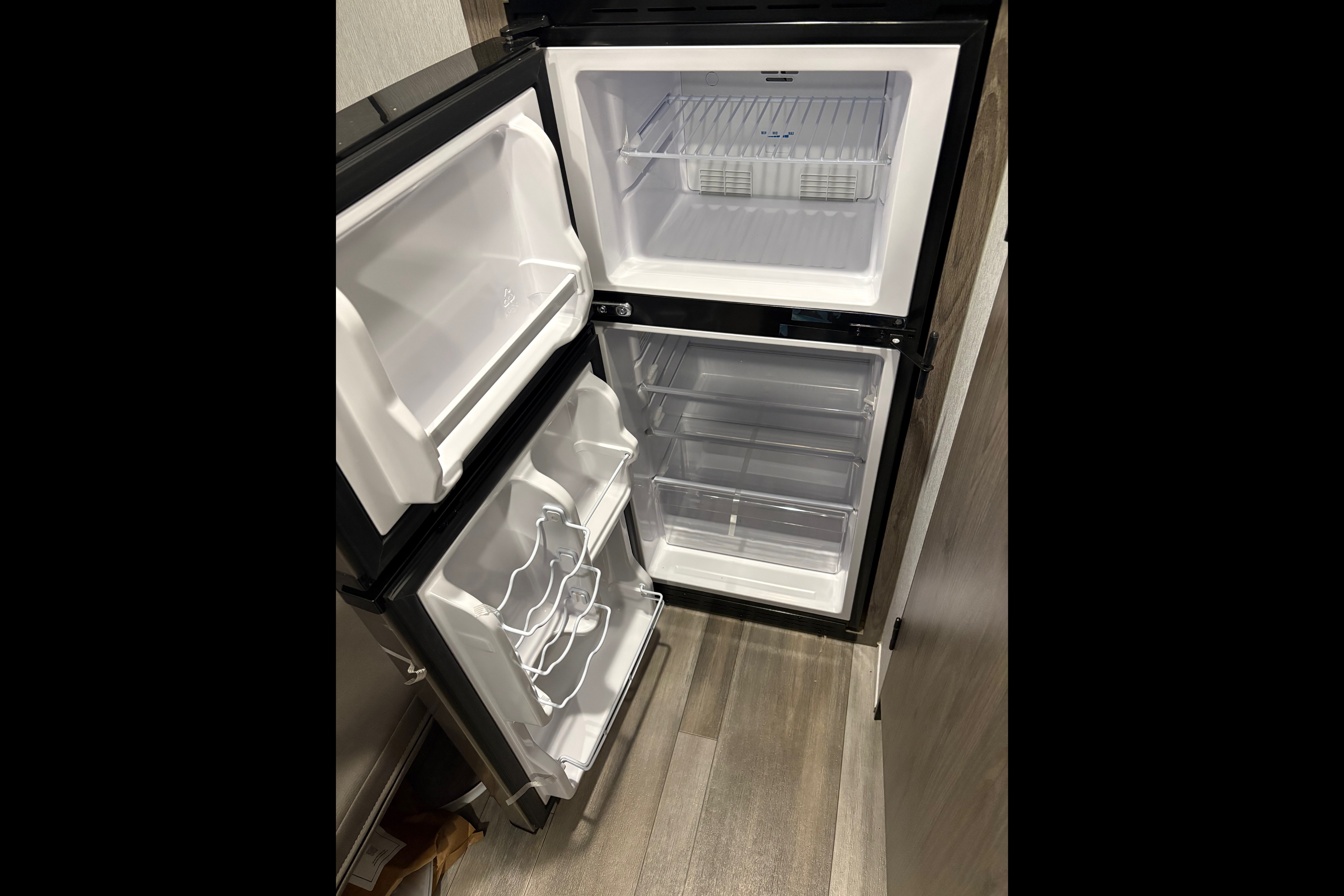 Cory's Sunset Park RV Sunlite LTD 13BH Travel Trailer