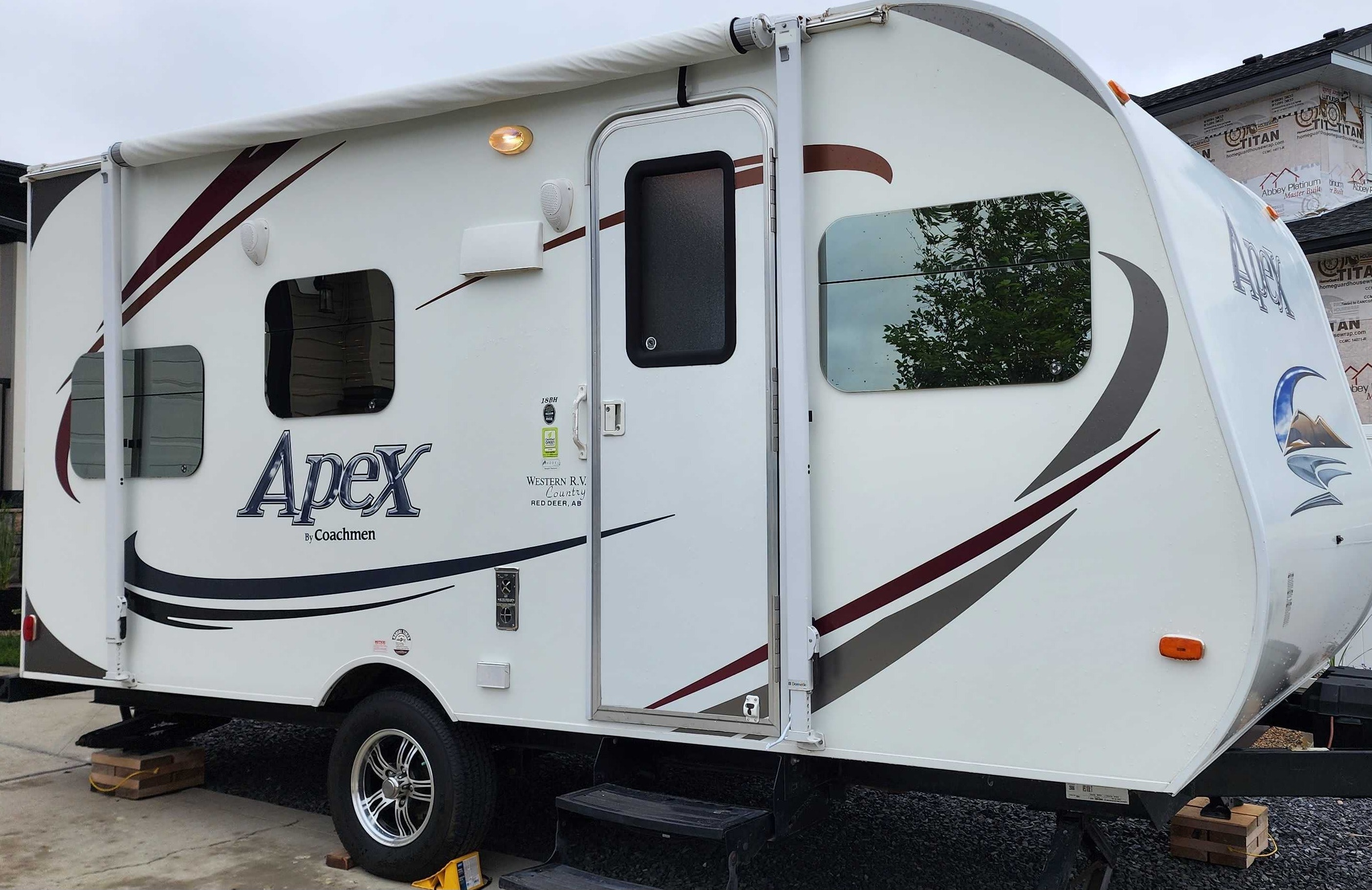 KC Coachmen Apex 18BH
