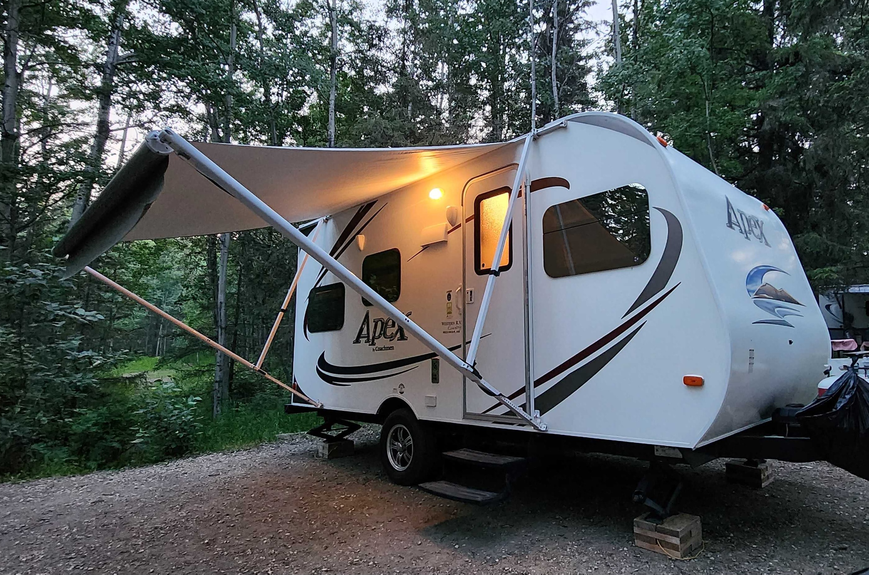 KC Coachmen Apex 18BH