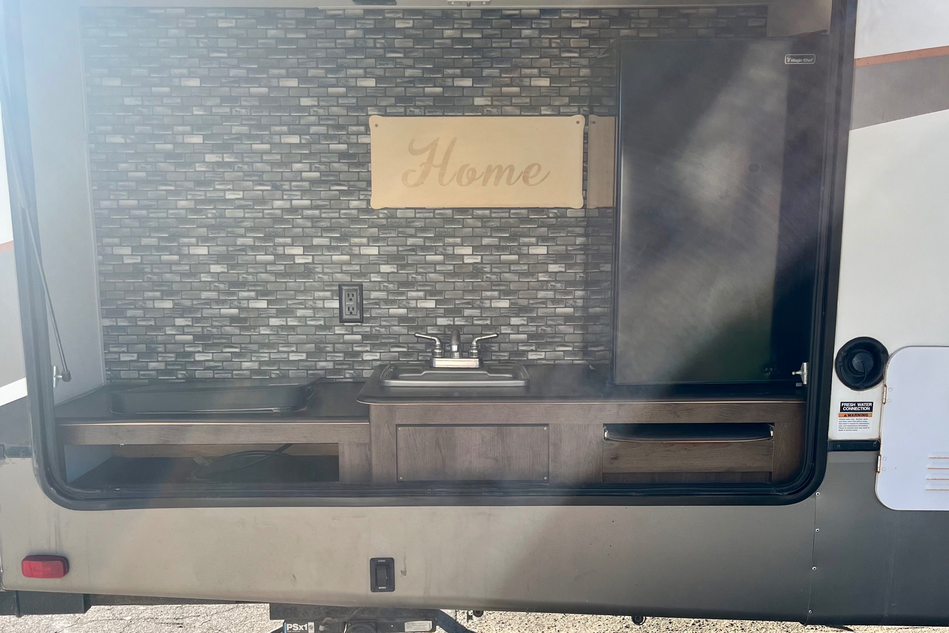 Justin's bunkhouse Forest River Wildcat maxx Fifth Wheel