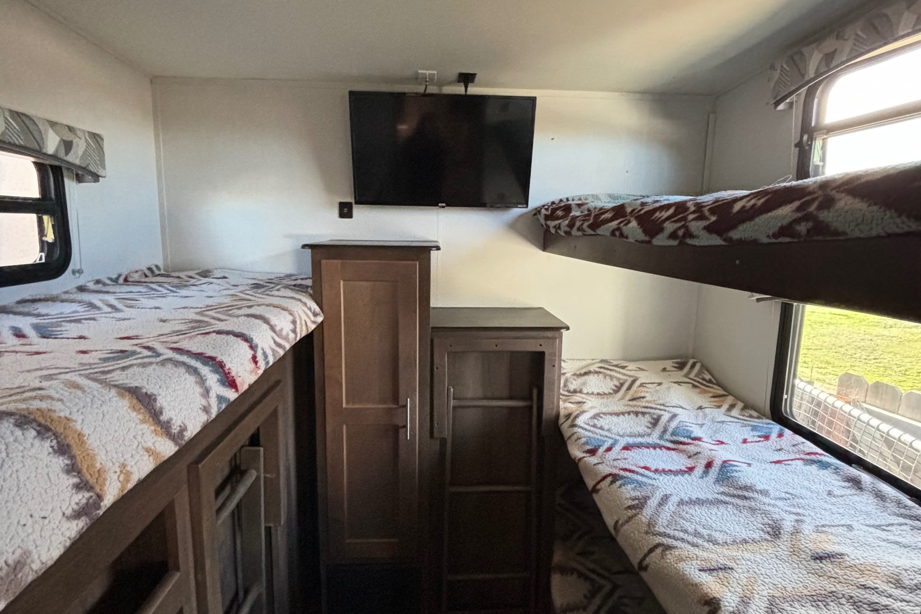 Justin's bunkhouse Forest River Wildcat maxx Fifth Wheel