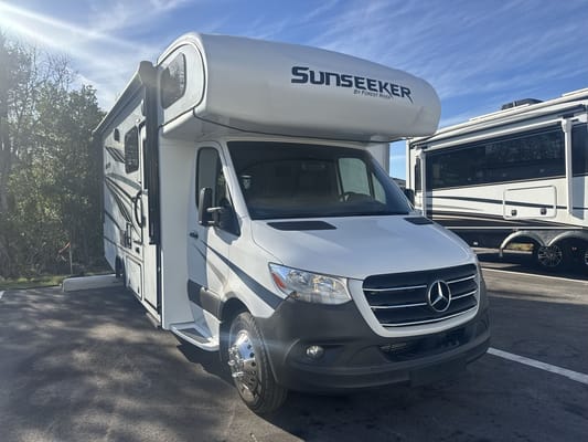 2023 Mercedes-Benz Sprinter / Forest River Sunseeker 2400 MBS Class C