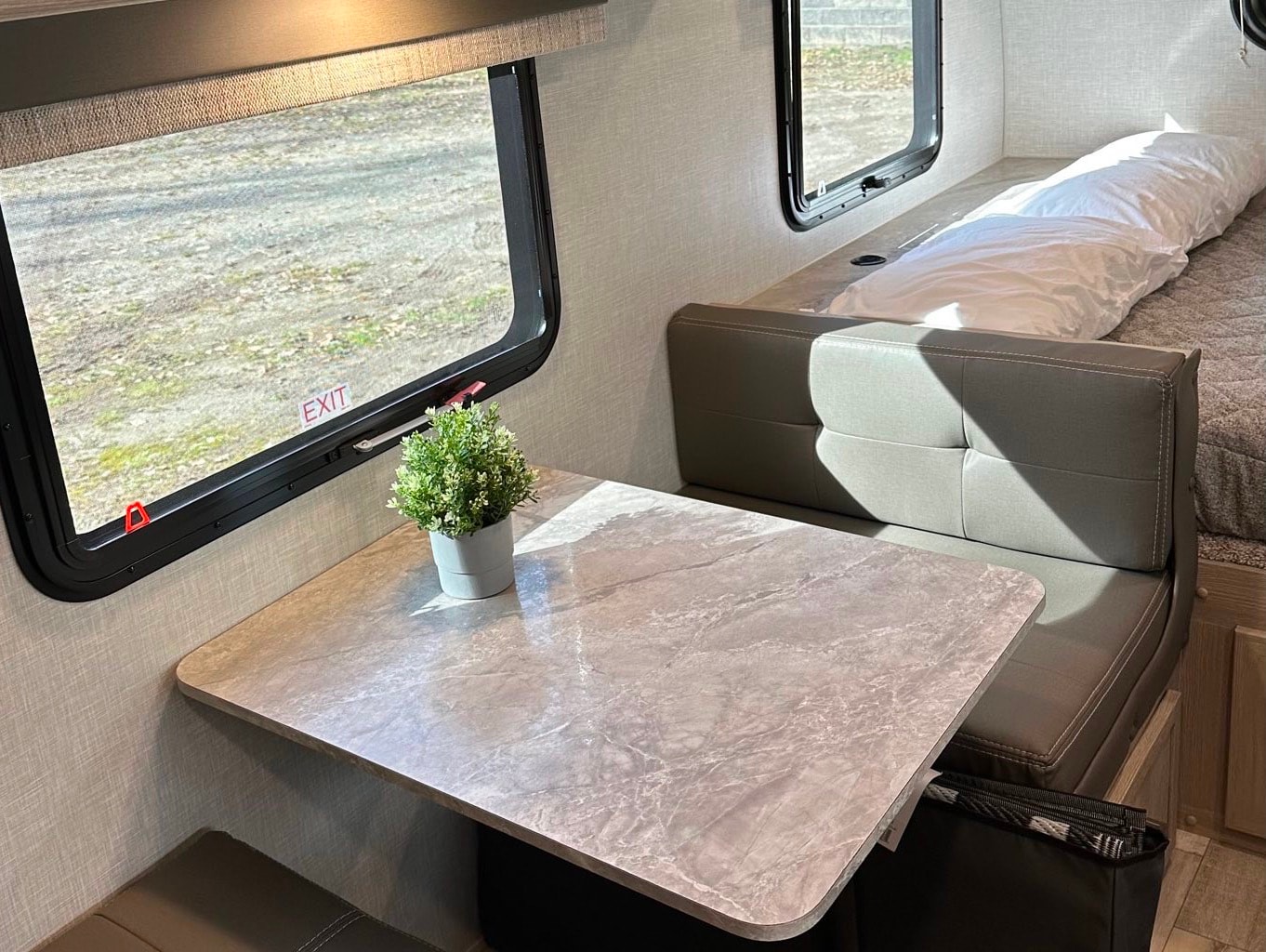 Grover ! New E-Pro 19BH  Lite Travel Trailer