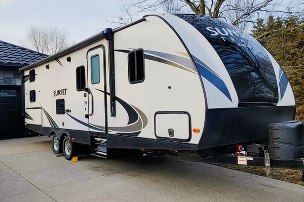 Catch the Sunset | Fully Loaded Family Bunkhouse