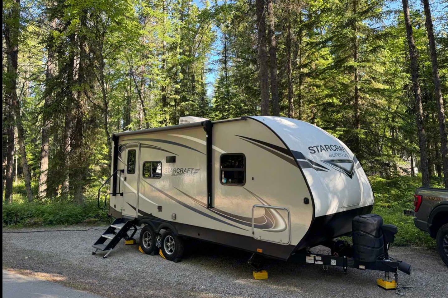 The Hangout Starcraft Super Lite 212FB (DELIVERY ONLY)