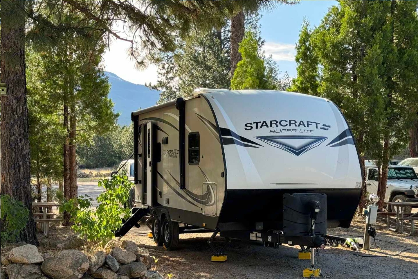 The Hangout Starcraft Super Lite 212FB (DELIVERY ONLY)