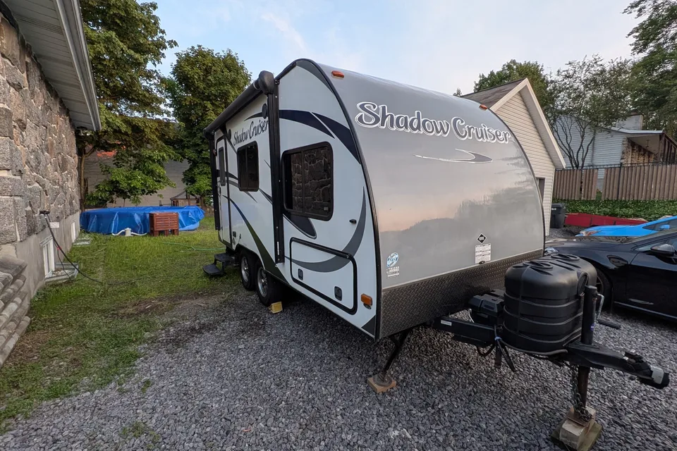 Shadow Cruiser 185 FBR Roulotte