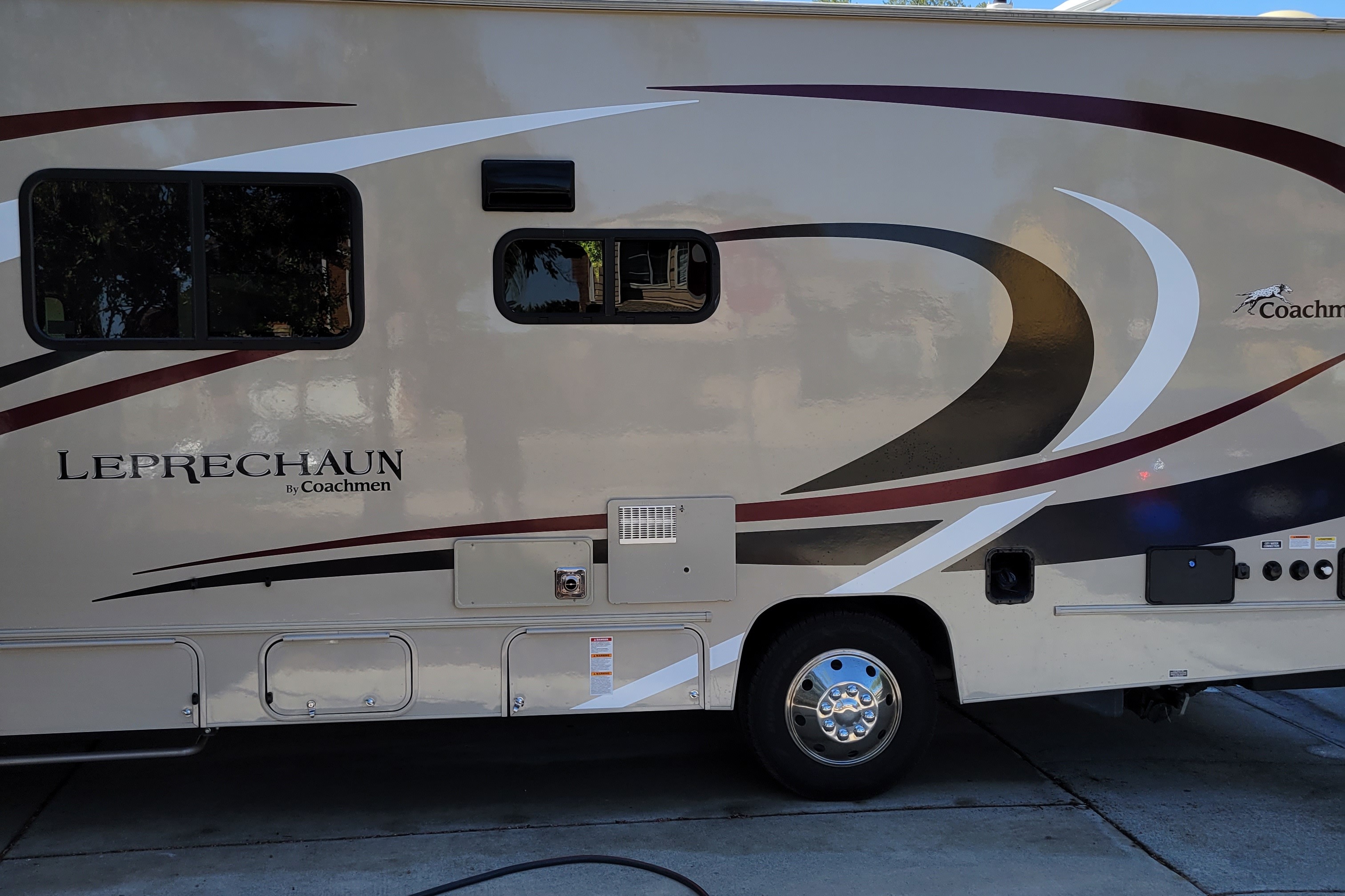Kevin's Coachmen Leprechaun 230CB Class C