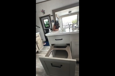 Pristine 2025 Grand Design Reflection 337 Fifth Wheel