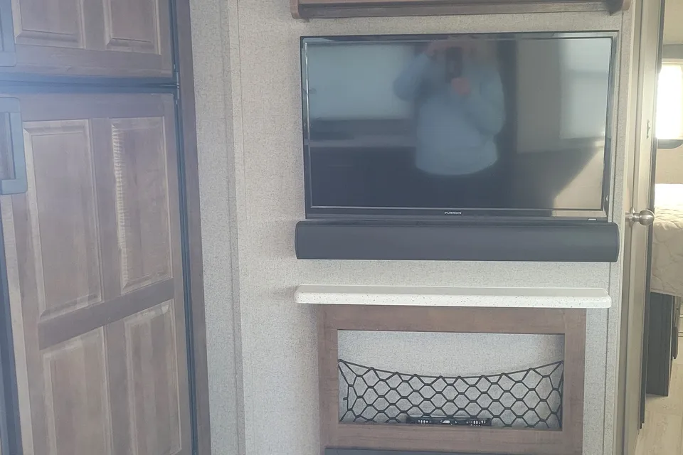 V & S Forest River Mini lite Travel Trailer