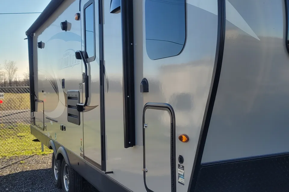 V & S Forest River Mini lite Travel Trailer