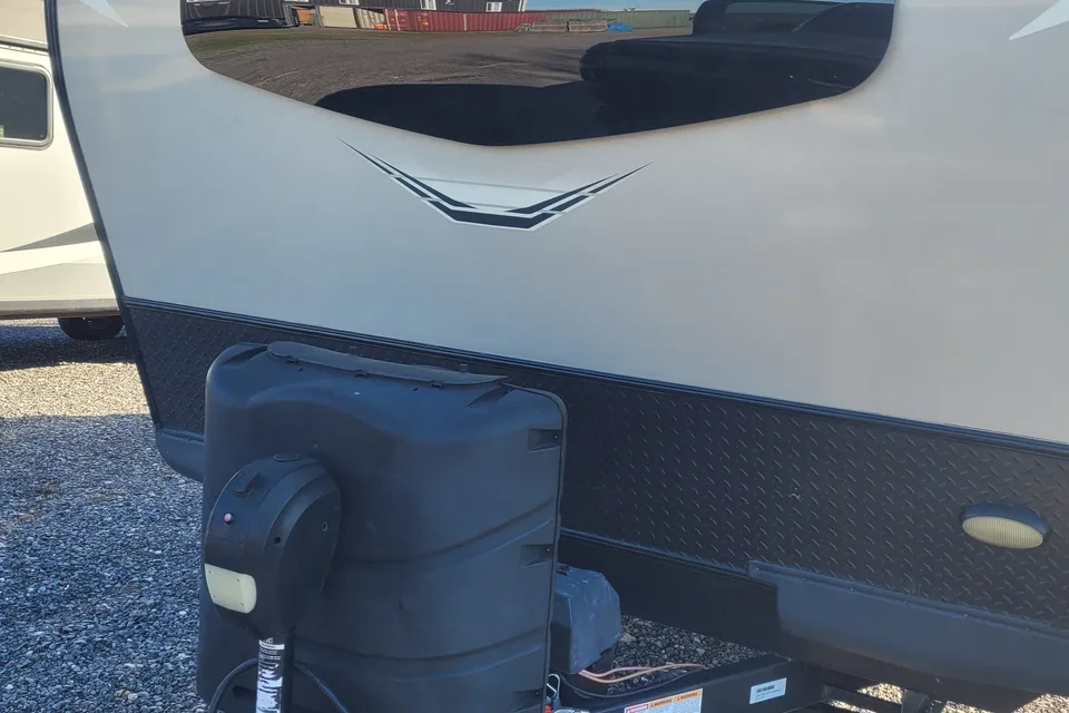 V & S Forest River Mini lite Travel Trailer