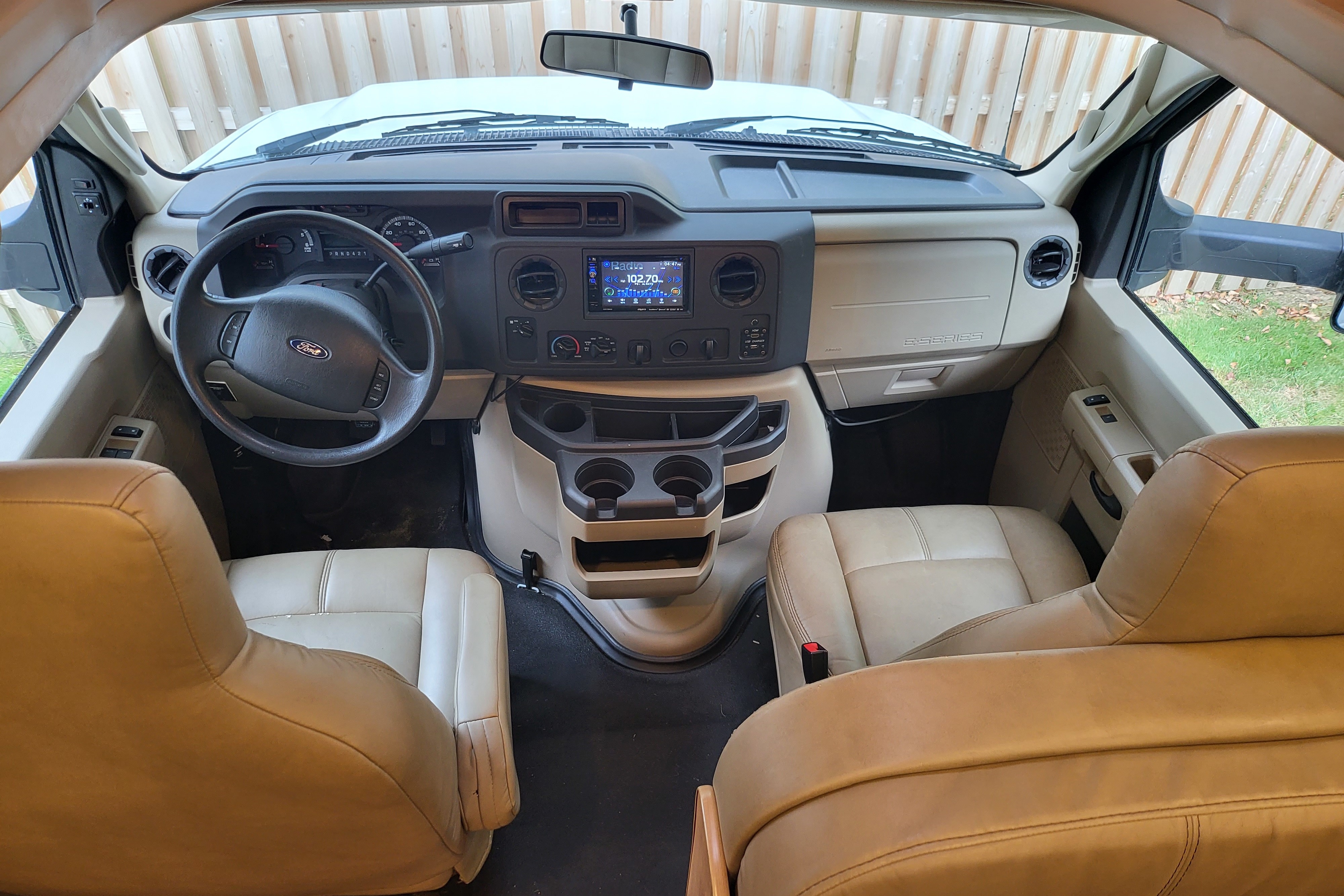 [30] Stress Free RVs - 2018 Class C - Chateau - Sleeps 10