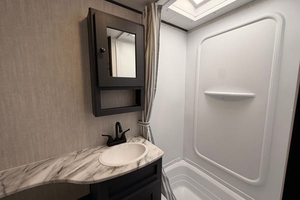 Dan's Coachmen Apex 300BHS Travel Trailer