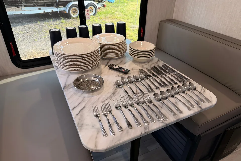 Dan's Coachmen Apex 300BHS Travel Trailer
