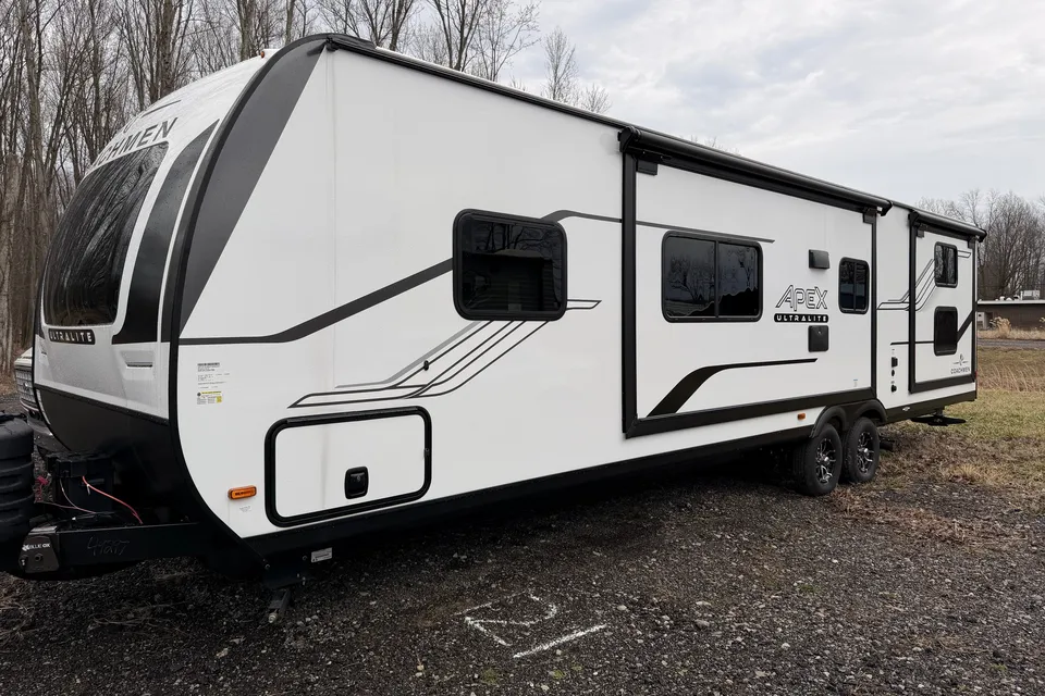 Dan's Coachmen Apex 300BHS Travel Trailer