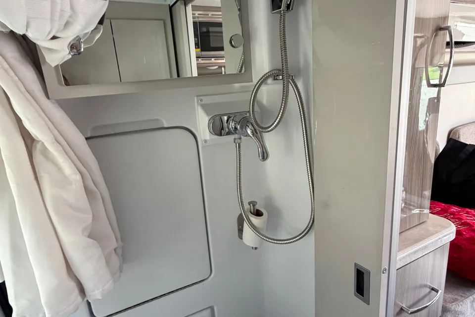 Nympha's Thor Motor Coach Class b Class B