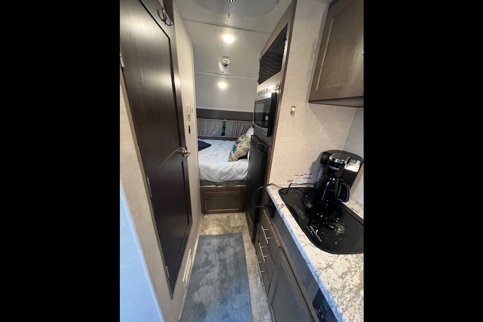 Nomadic Nature Rentals w Luxury Ammenities (R-pod)