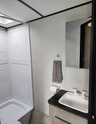 Lynn's Springdale 251BH Travel Trailer