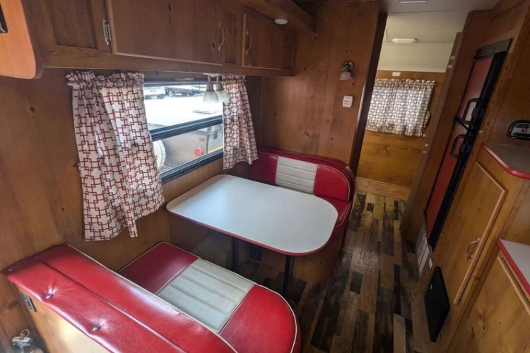 « Woody » 2017 Vintage Cruiser 19RBS