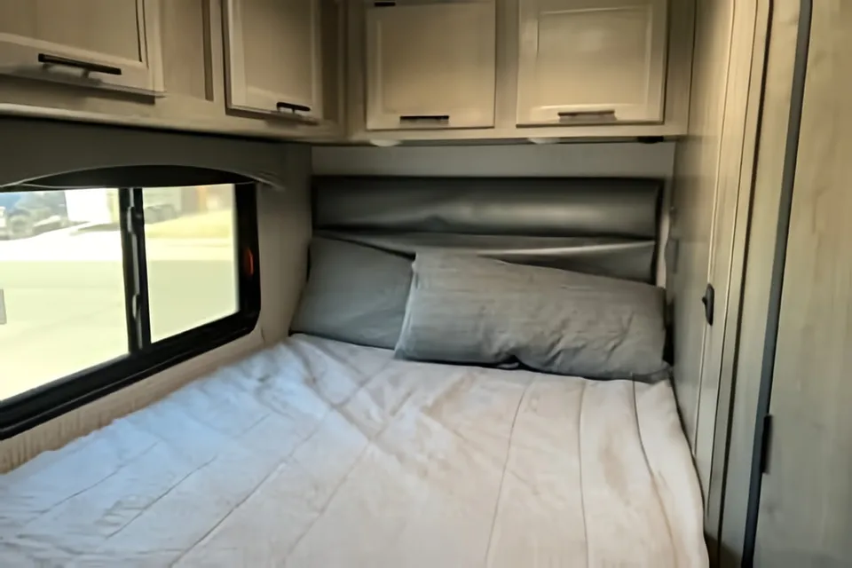 Barry's Coachmen Cross Trails Class C