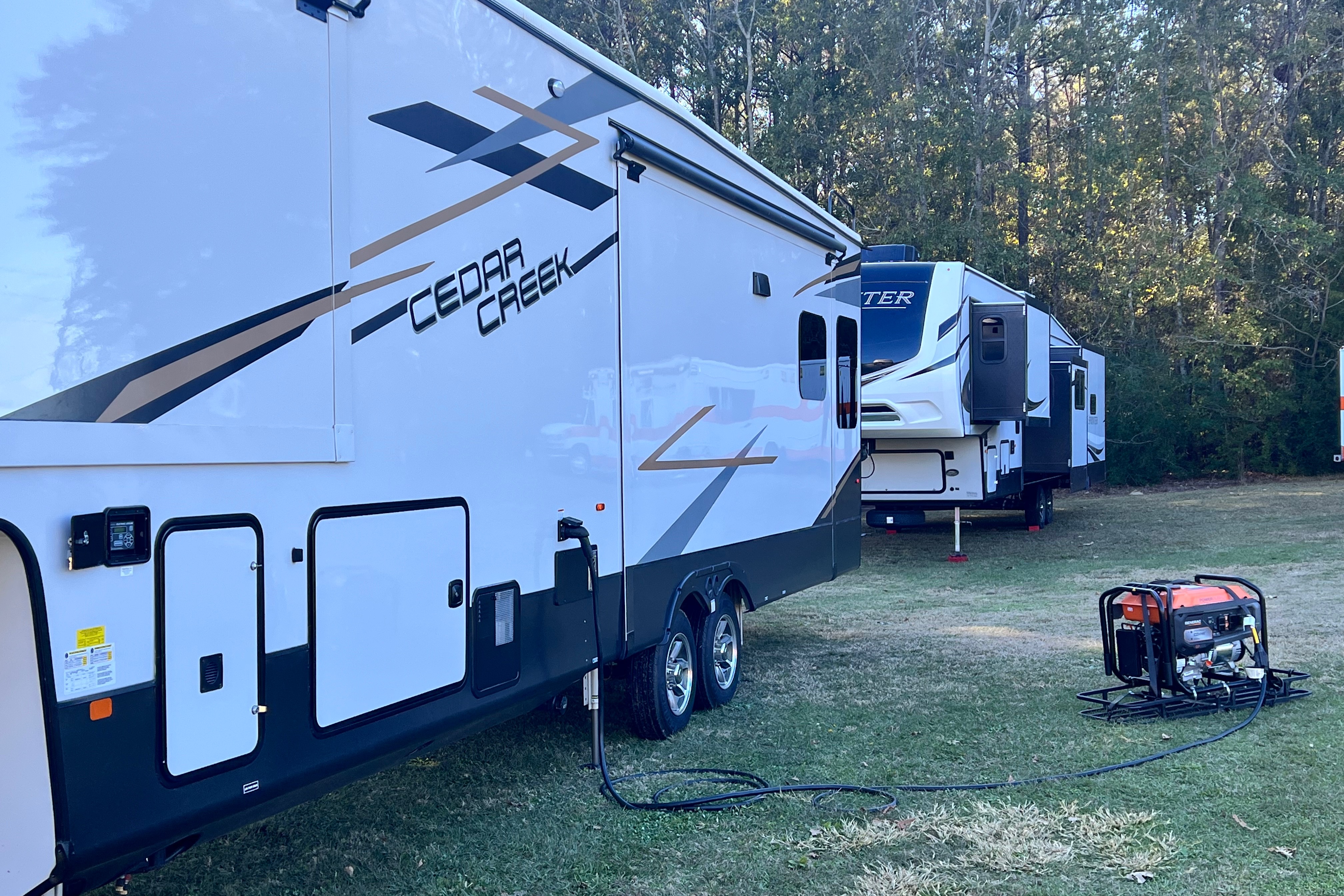  Forest River Cedar creek 360RL Fifth Wheel