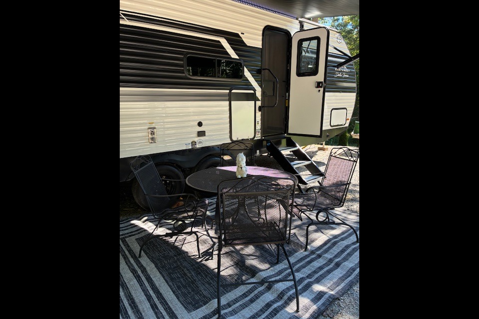 Emily's Forest River Della Terra 241BH Travel Trailer