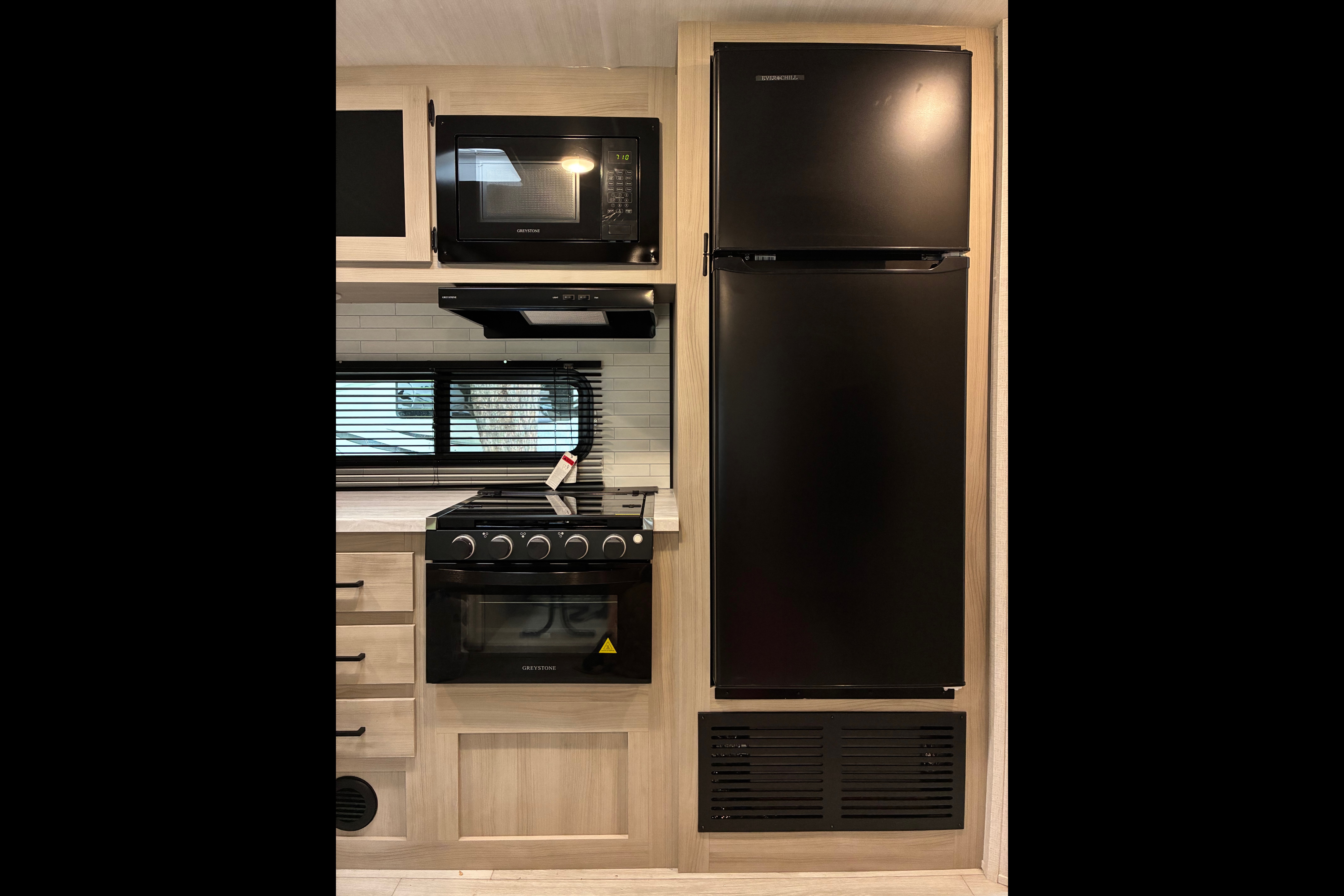 Emily's Forest River Della Terra 241BH Travel Trailer