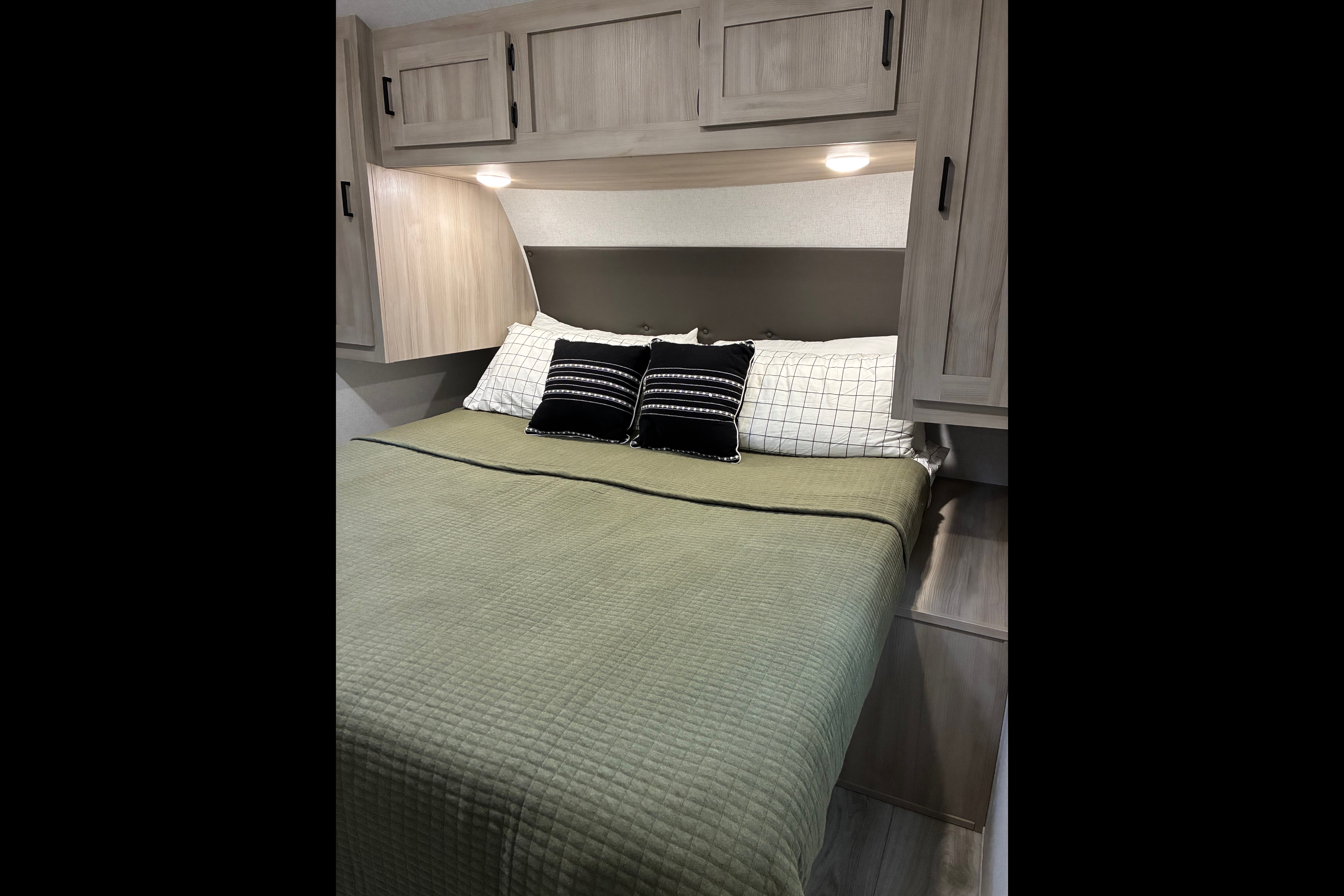 Emily's Forest River Della Terra 241BH Travel Trailer
