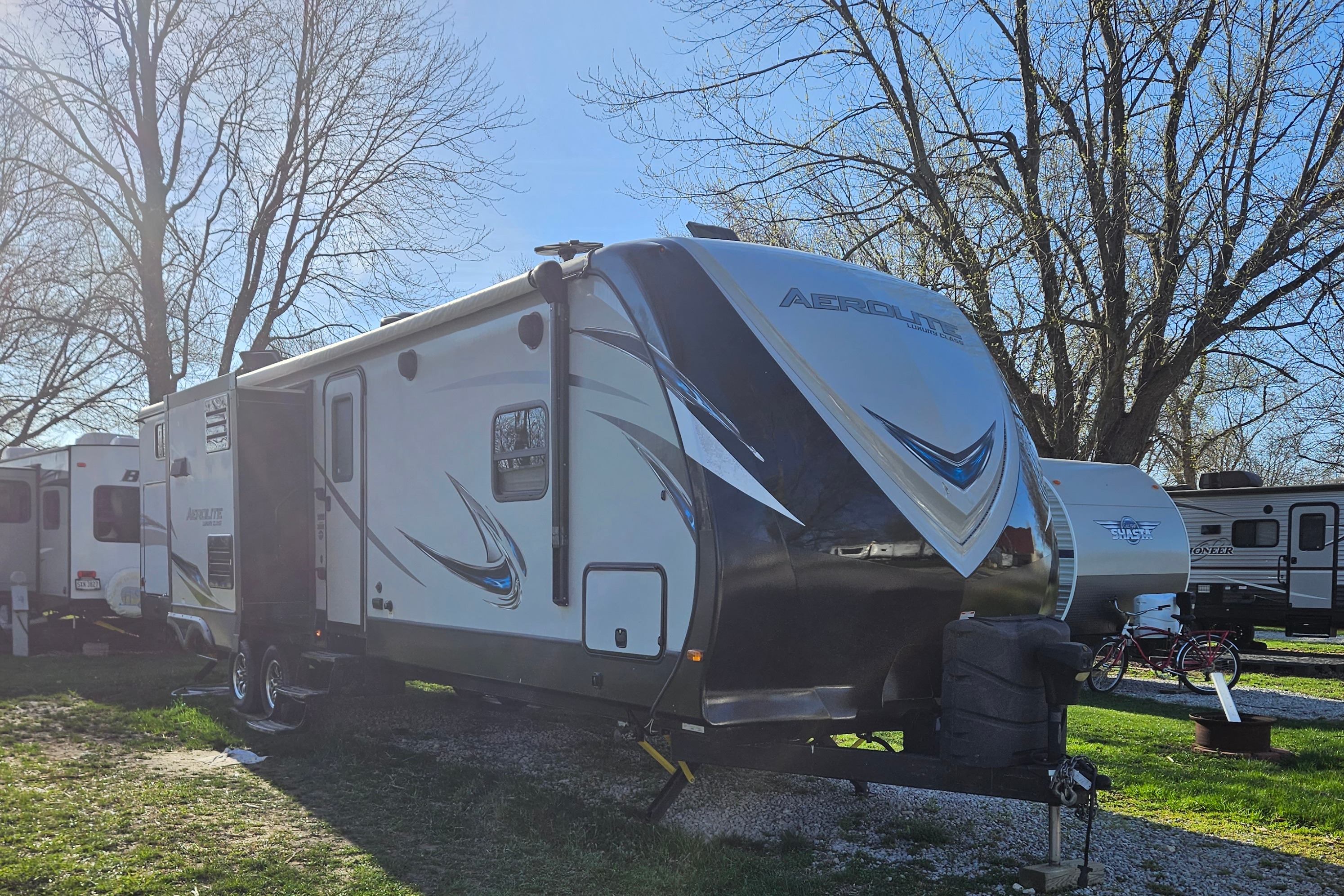 Lucas's Luxury Aerolite Dutchman bunkhouse Travel Trailer