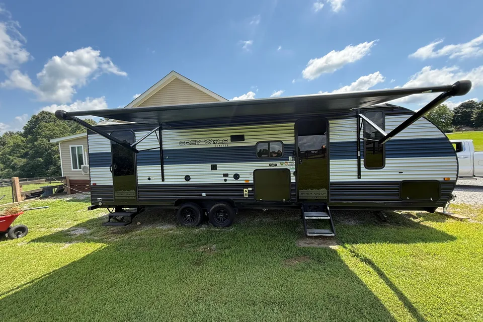 Miguel's Forest River Grey Wolf Limited Travel Trailer