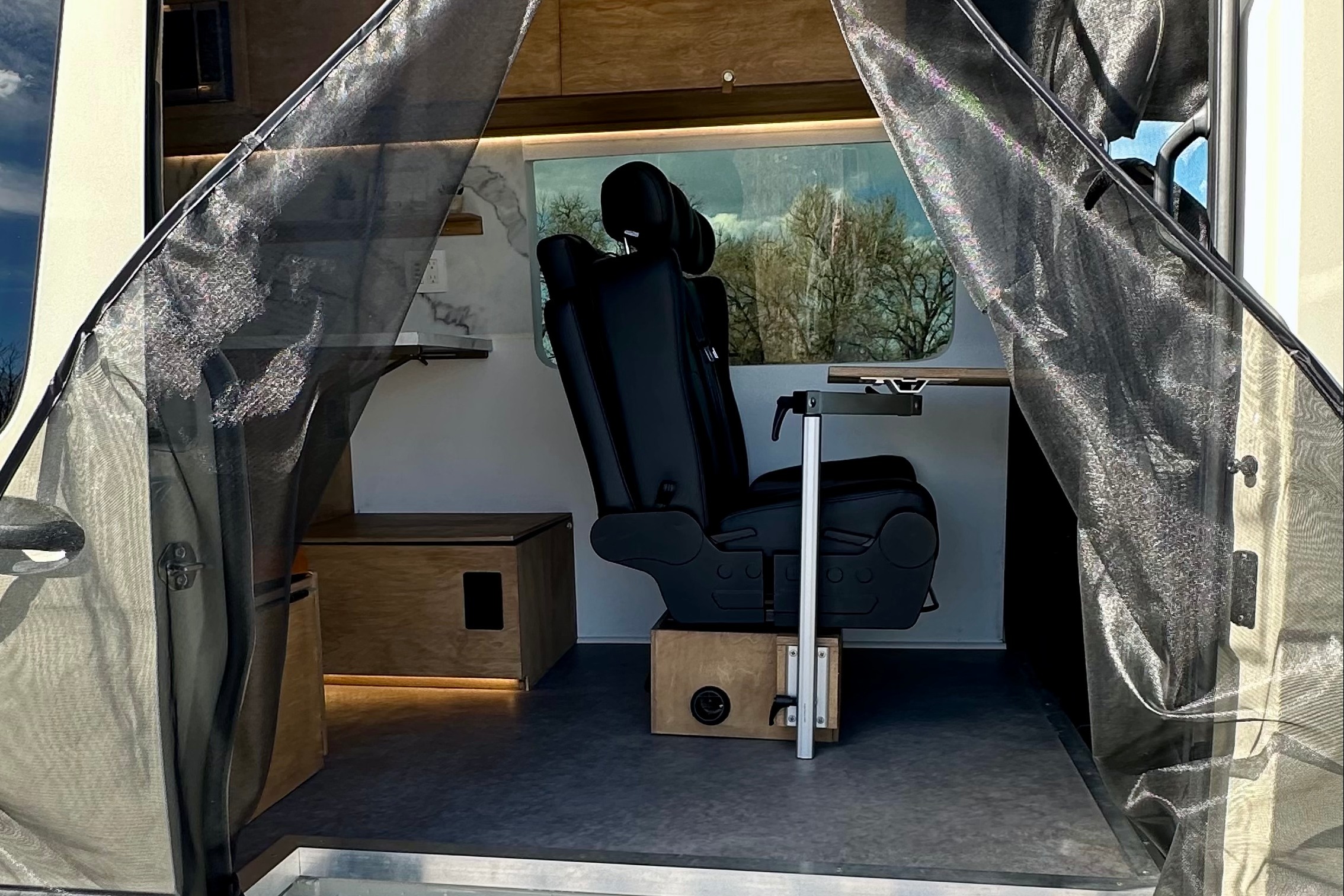 2021 LUXURY Mercedes Sprinter 4x4 Campervan "Sully"