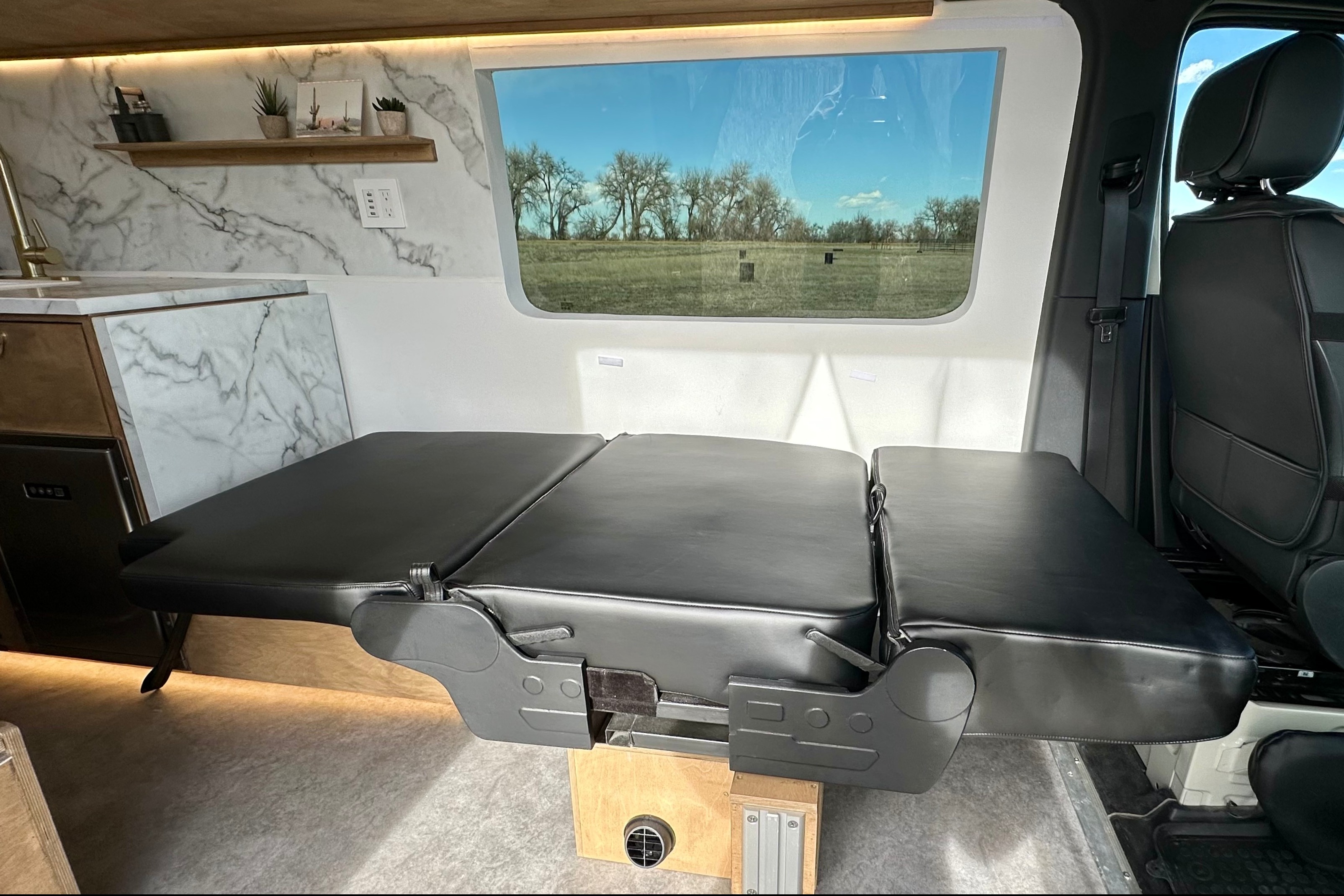 2021 LUXURY Mercedes Sprinter 4x4 Campervan "Sully"
