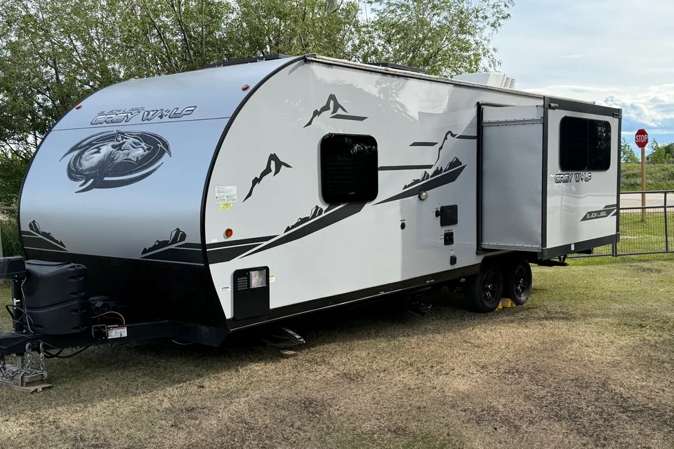 Craig's Forest River Grey Wolf Black Label Travel Trailer