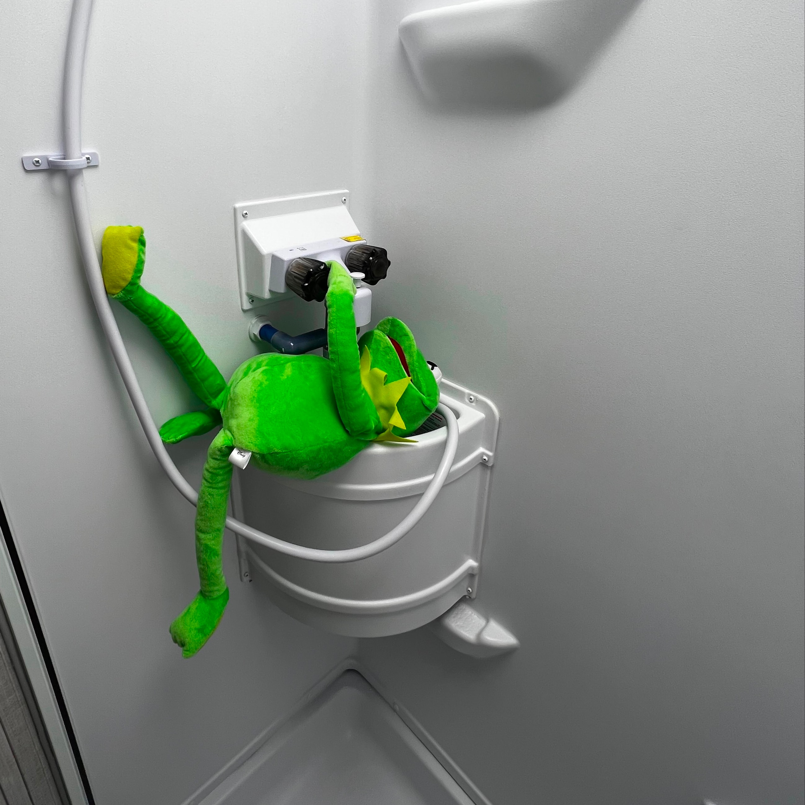 Kermit - 2022 R Pod 193 Travel Trailer 