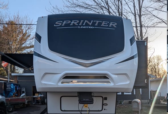 Goochy Glamper RV