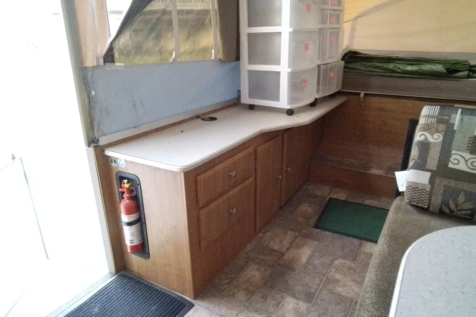Paul's White Pt Tent Trailer